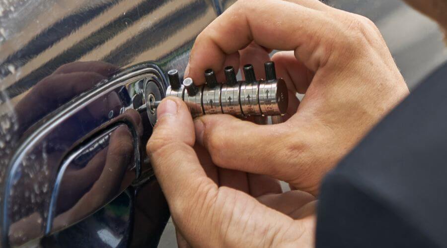 Expert tile roof repair services in Palm Springs, CA